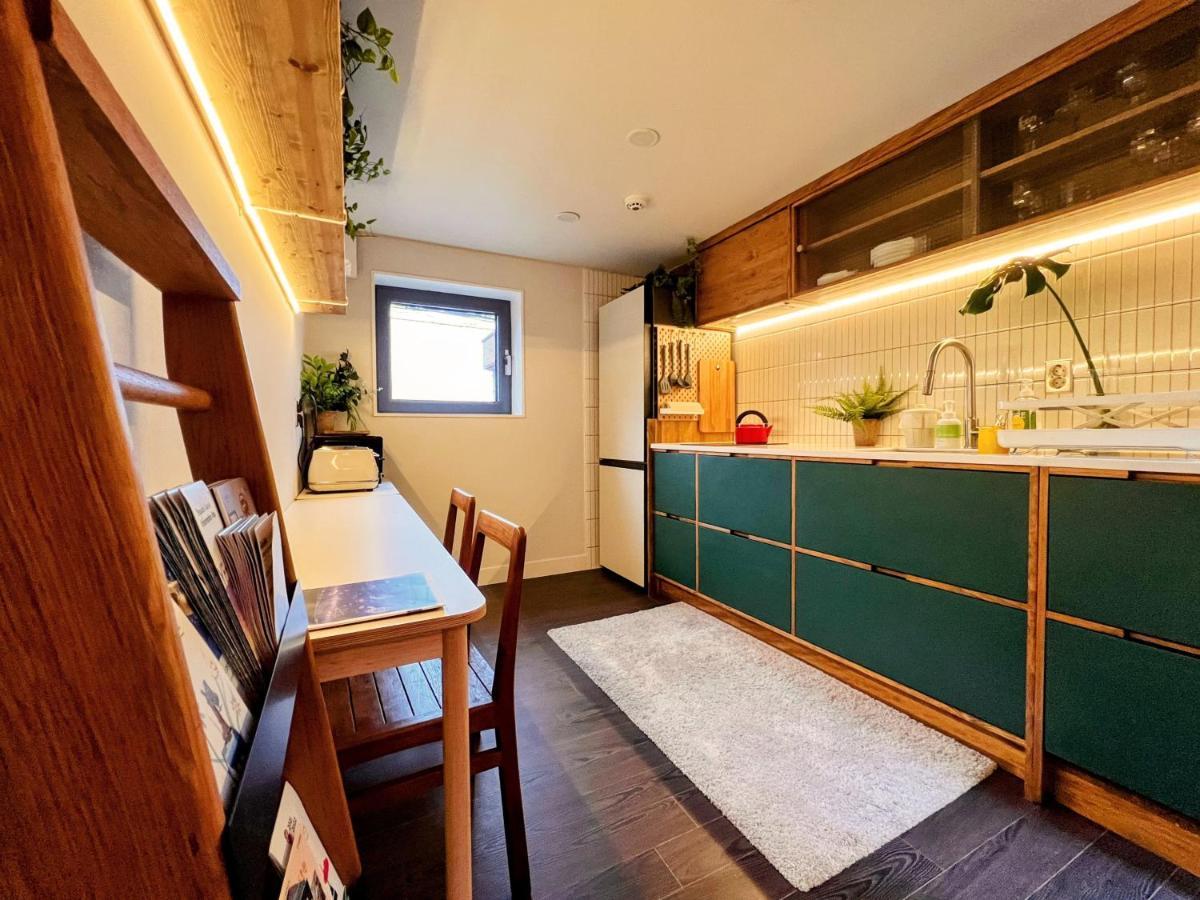 Hhzib, Homestay On A Hill In The Heart Of Seoul - 'Best Seoul Stay 2024' By ソウル特別市 エクステリア 写真